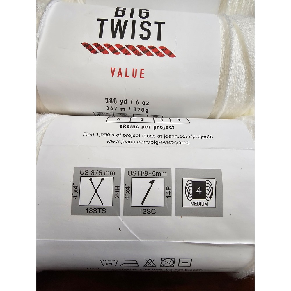 Big‎ Twist Value Acrylic Yarn White 380 Yards 6 oz Knitting Crochet Craft - Picture 2 of 6